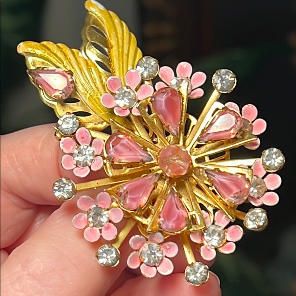 Vintage Jewelry - Vintage Pink Enamel Flower Glass Rhinestone Gold Tone Floral Brooch